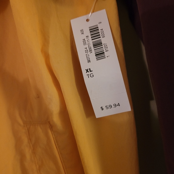 NWT Wind Breaker - Picture 3 of 3